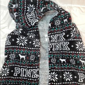 VS PINK reversible robe!